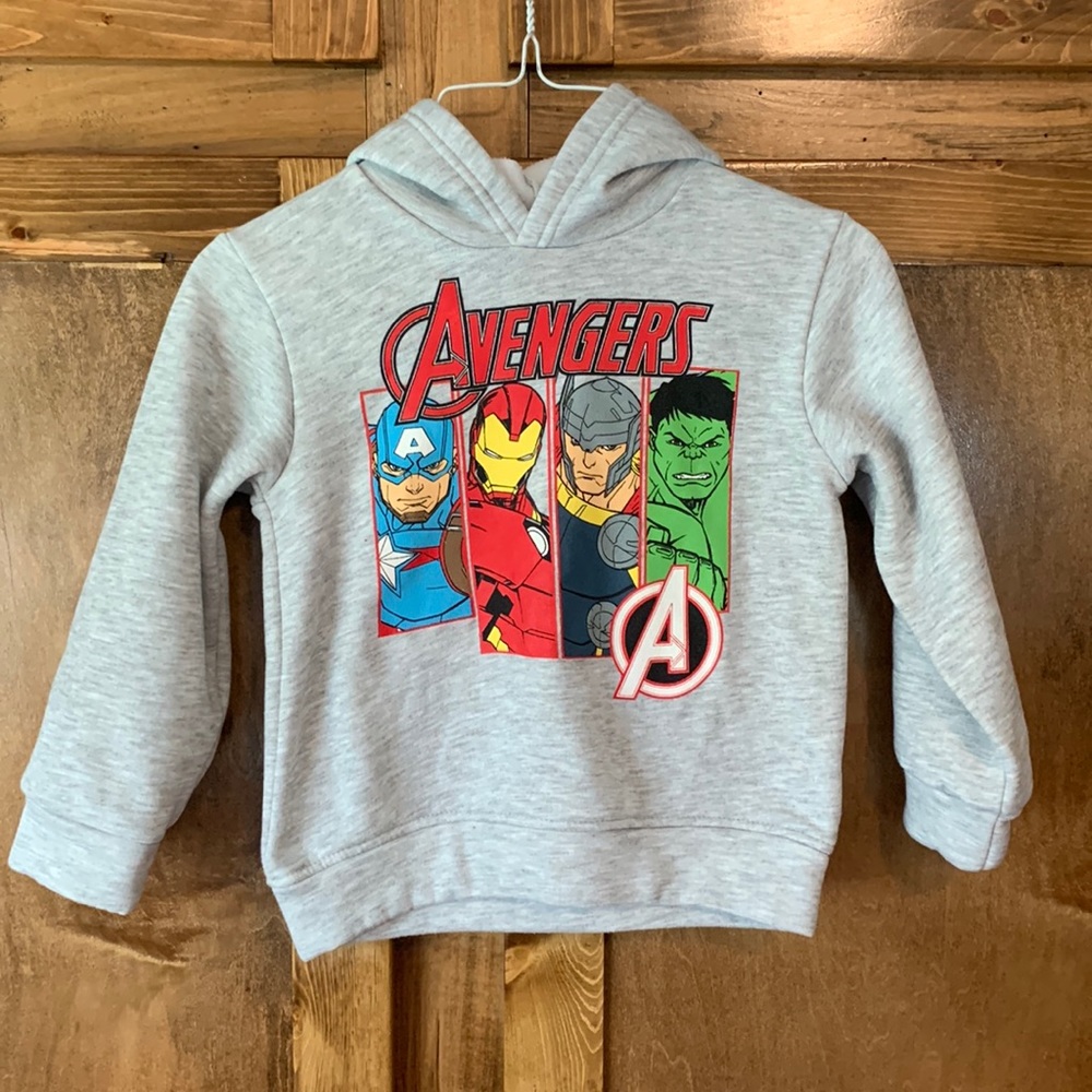 MARVEL Avengers Hoodie - boys size 5- EUC